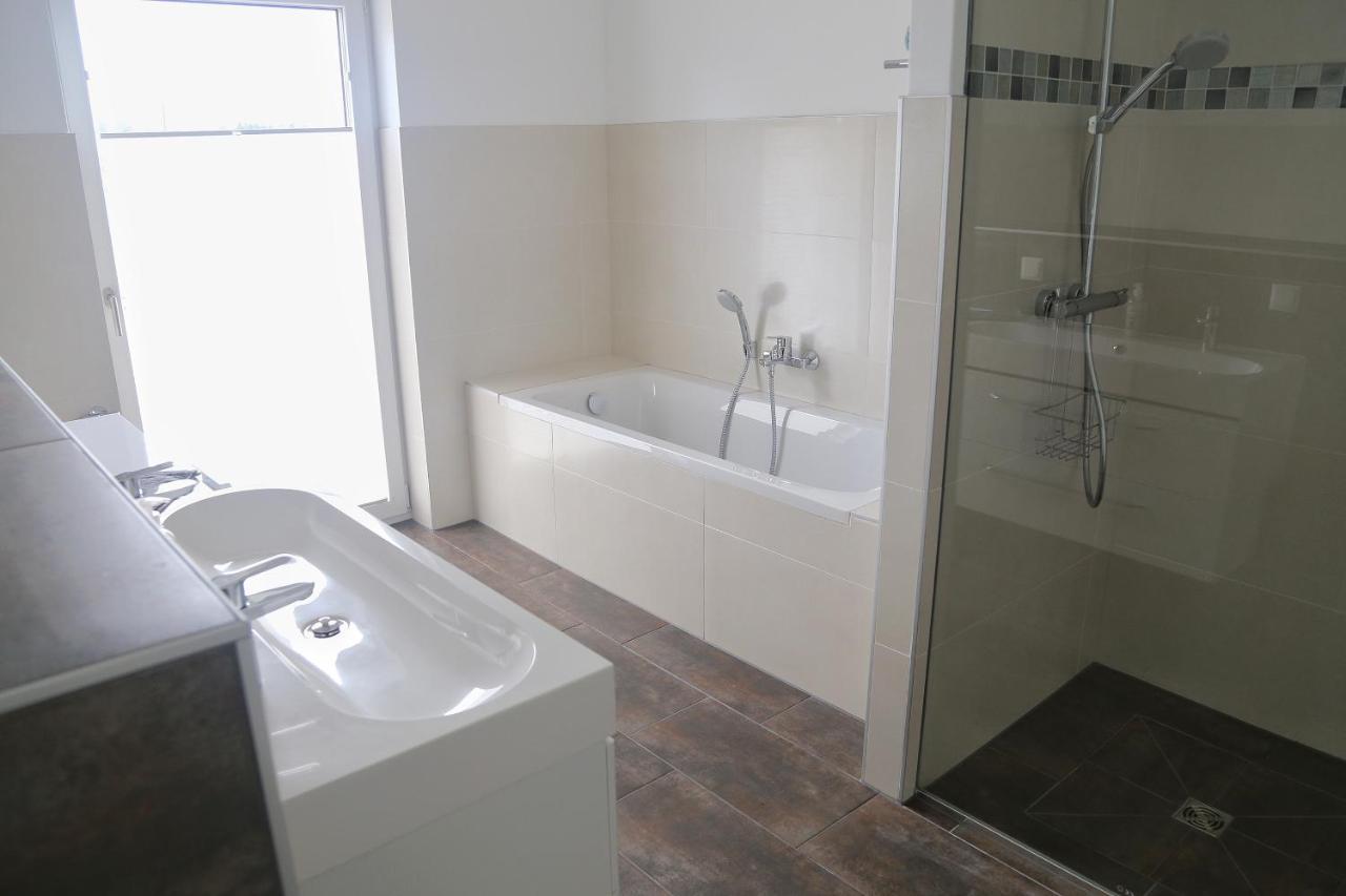 Auszeit Mit Weitblick In Der Saechsischen Schweiz - Kleiner Bauernhof Mit Tieren Und Wallbox Rathmannsdorf Bagian luar foto