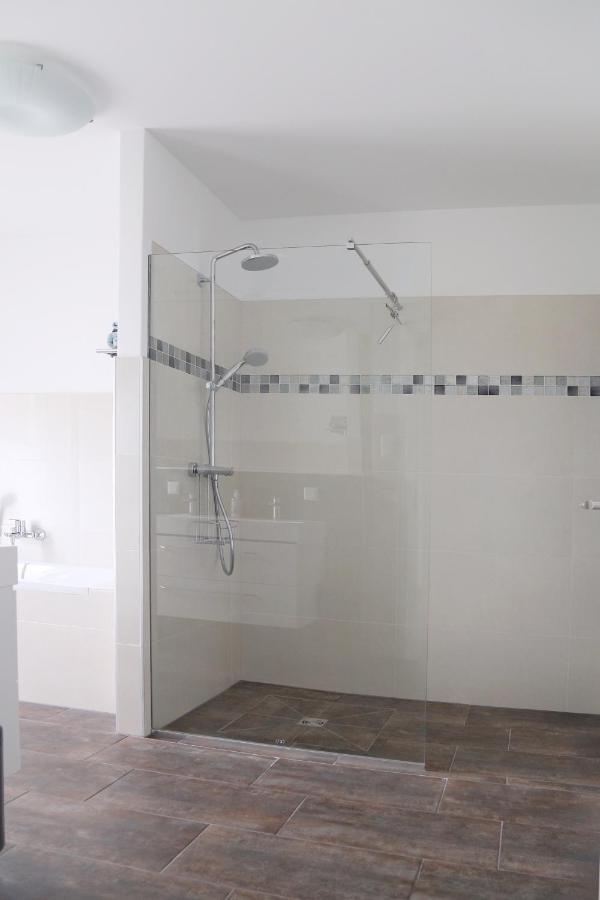 Auszeit Mit Weitblick In Der Saechsischen Schweiz - Kleiner Bauernhof Mit Tieren Und Wallbox Rathmannsdorf Bagian luar foto